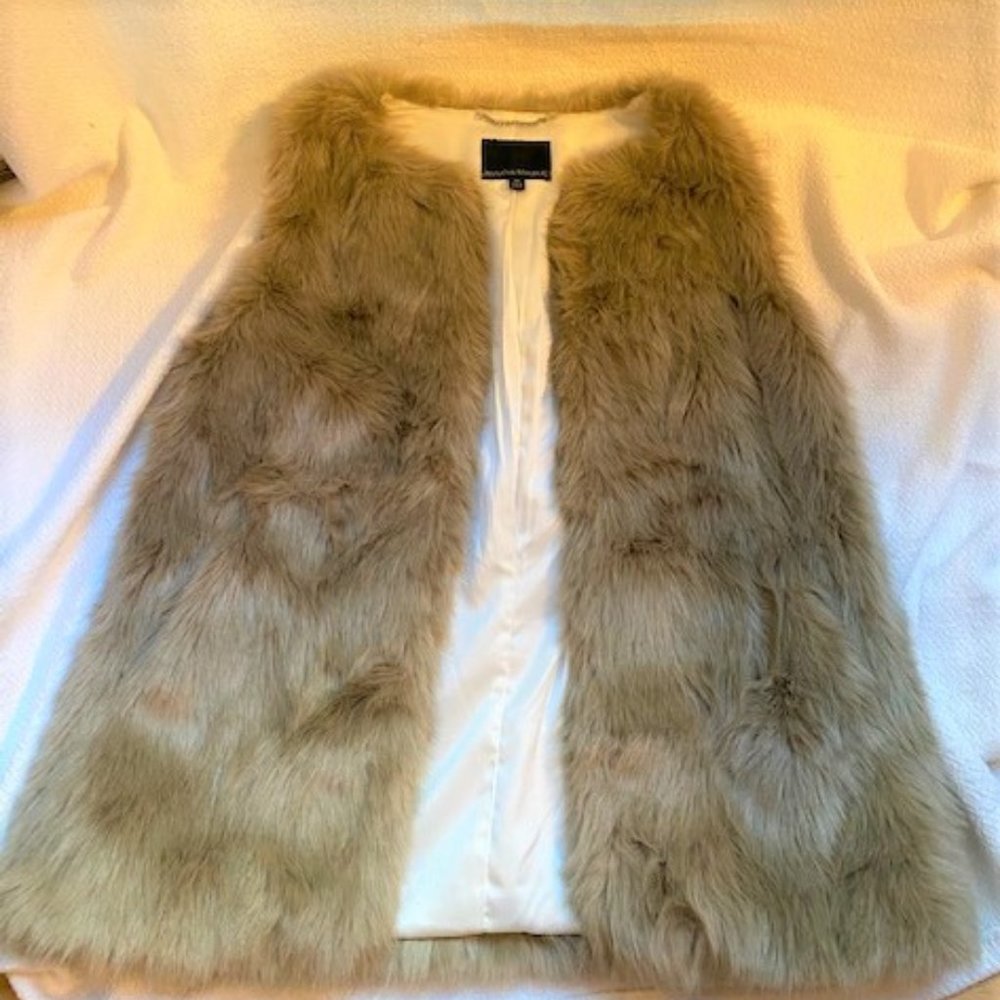 Banana Republic Tan Faux Fur Vest - size M